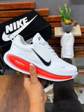 Tenis Nike Run Vomero Plus